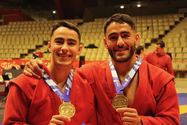 Gran actuaci&oacute;n de los luchadores navarros en el "Nacional Absoluto de Sambo" en Gij&oacute;n